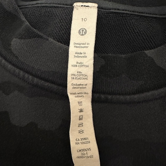 Lululemon Black Camo Sweatshirt oversized size 10 - Picture 3 of 3